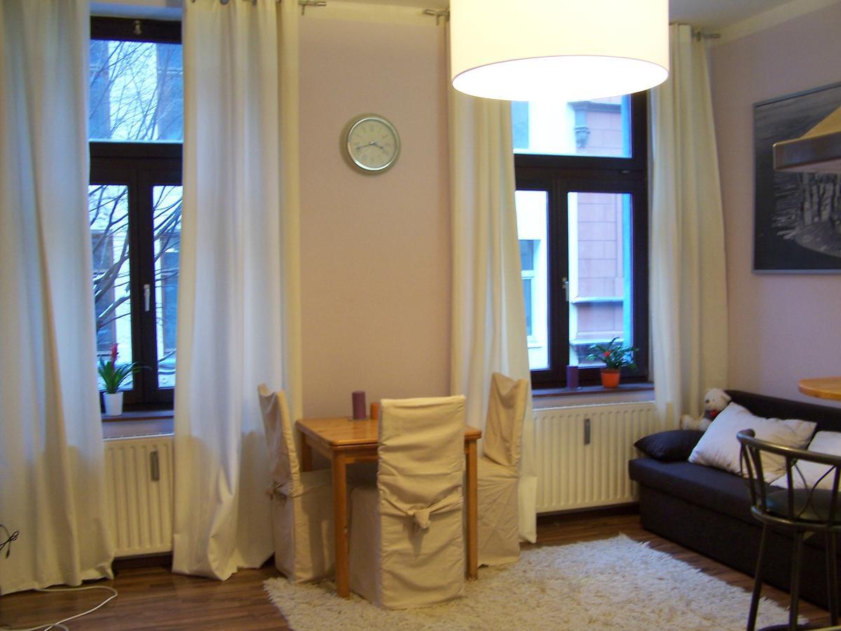 Odessa1 Apartment โคโลญ ภายนอก รูปภาพ